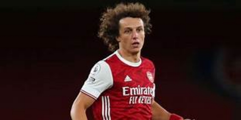 体育平台战术分析：三中卫体系中的关键拼图-体育平台