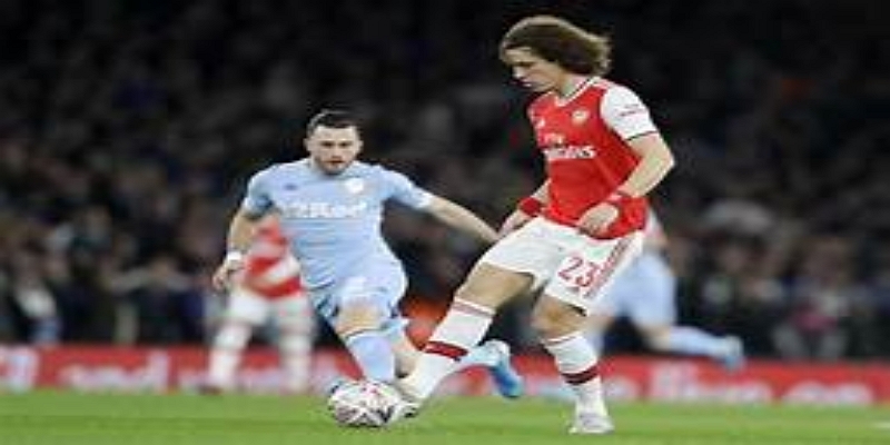 体育平台视角：压哨回归背后的转会博弈与决策逻辑-体育平台