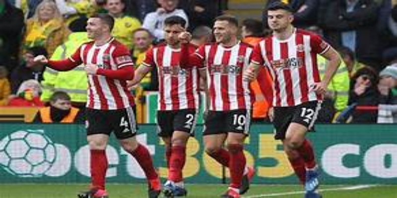 利物浦防线危机与战术调整：体育平台深度分析-体育平台